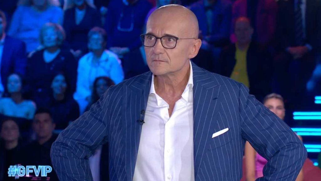 Autori furiosi con Alfonso Signorini Spoiler in diretta in casa hanno sentito tutto