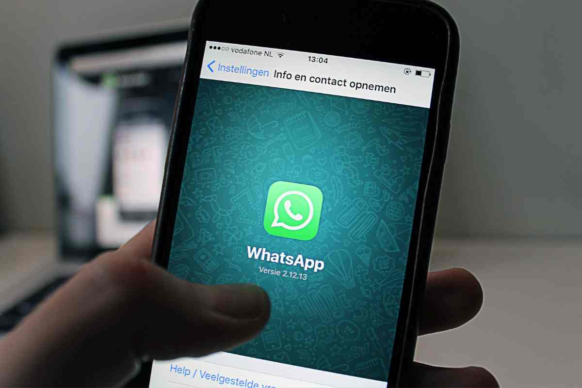 Leggere messaggi whatsapp cancellati