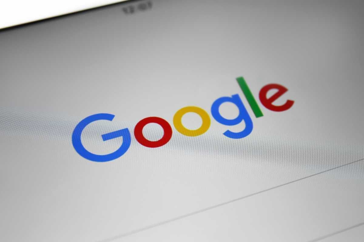 Google, inizia la censura delle immagini esplicite