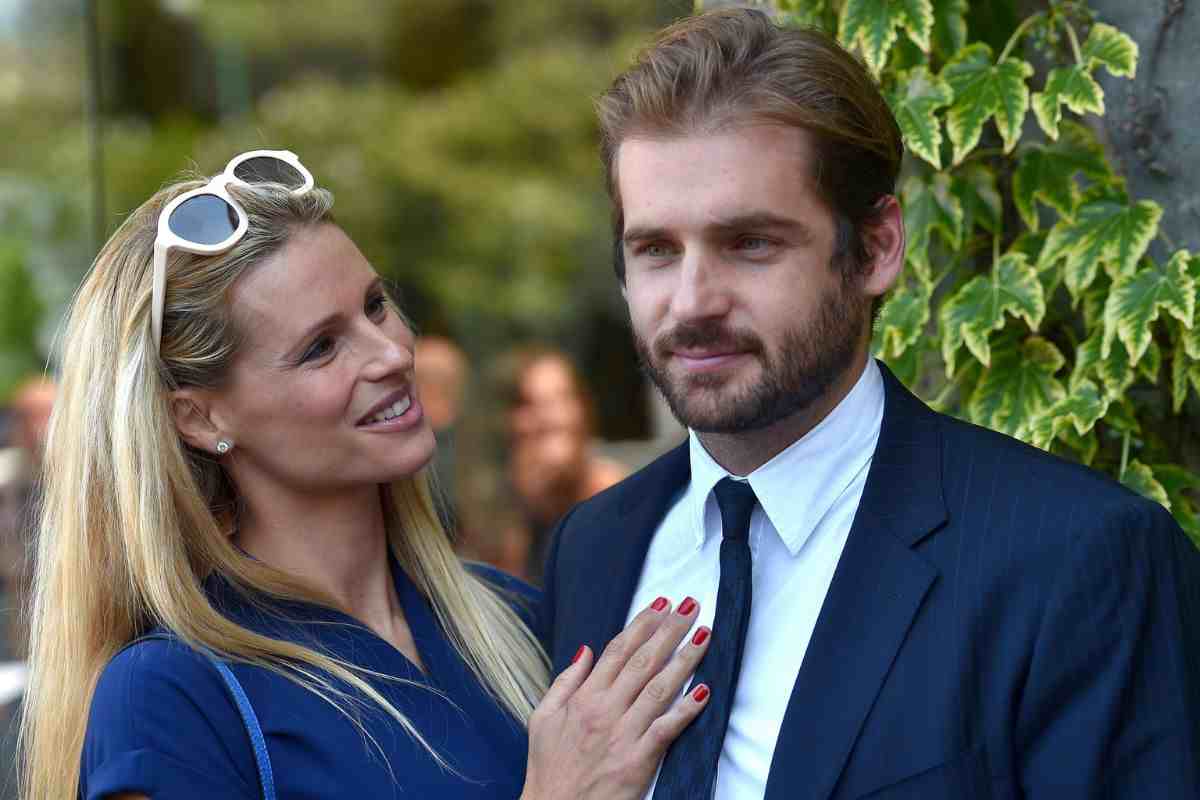 Michelle Hunziker senza fiato su Tomaso Trussardi