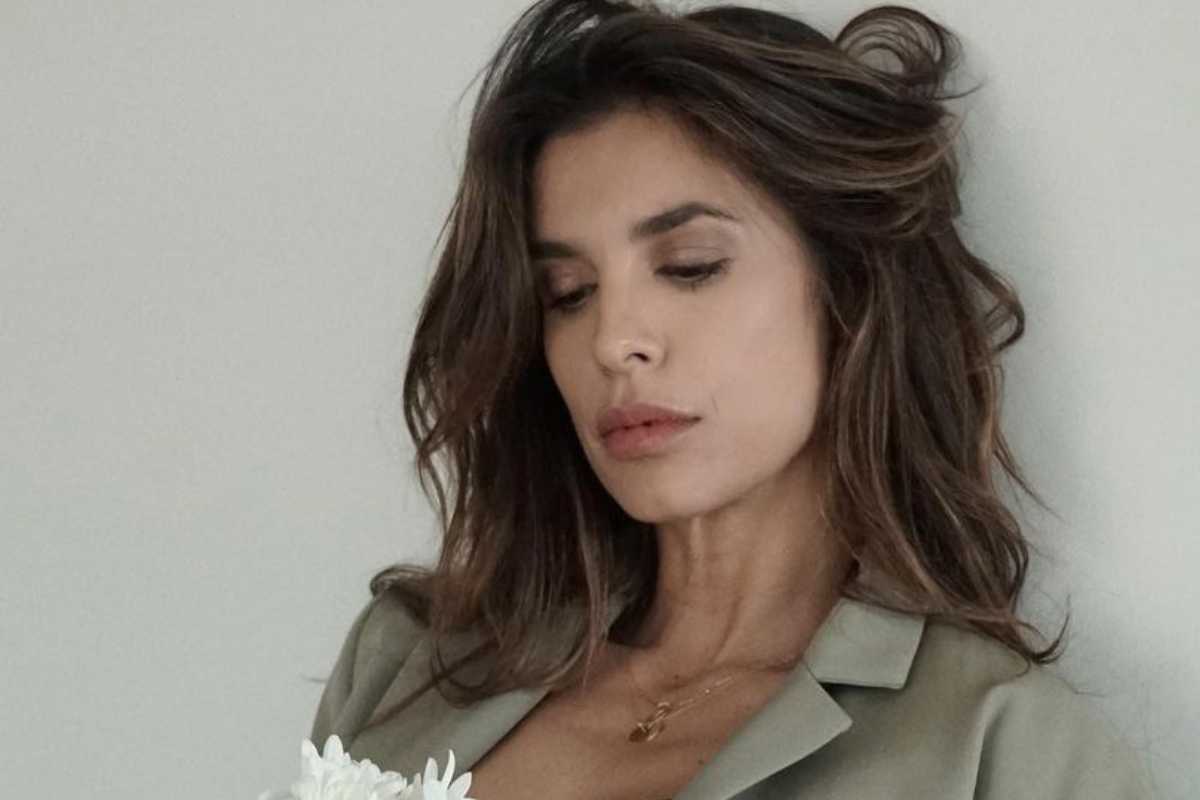 Elisabetta Canalis scrive un messaggio sui social