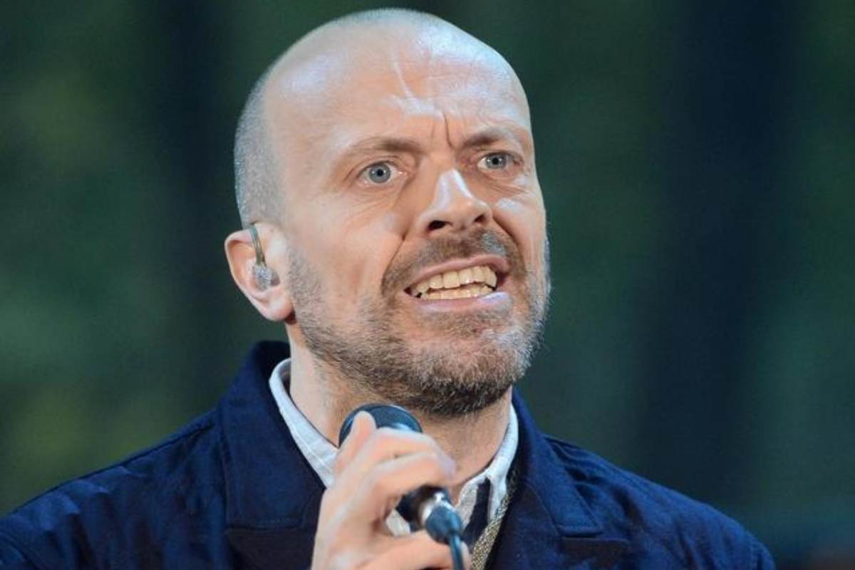 Max Pezzali, cantante