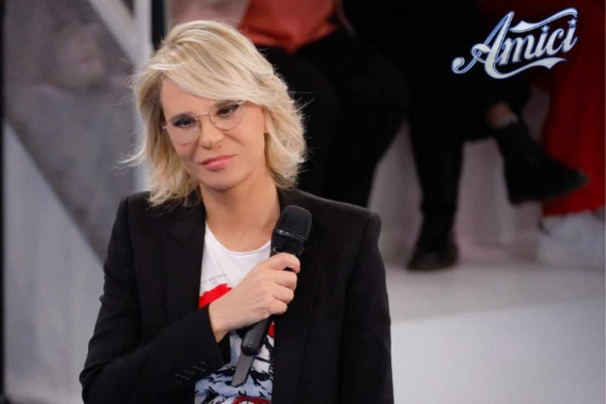 maria de filippi torna in televisione, la richiesta