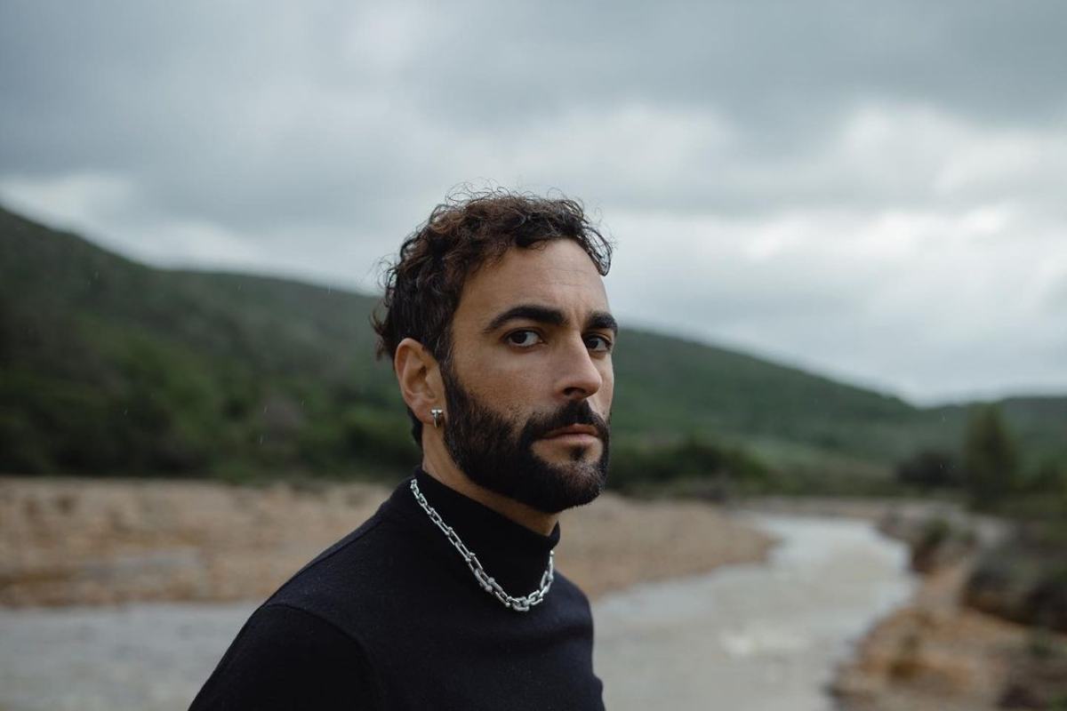 Marco Mengoni irriconoscibile