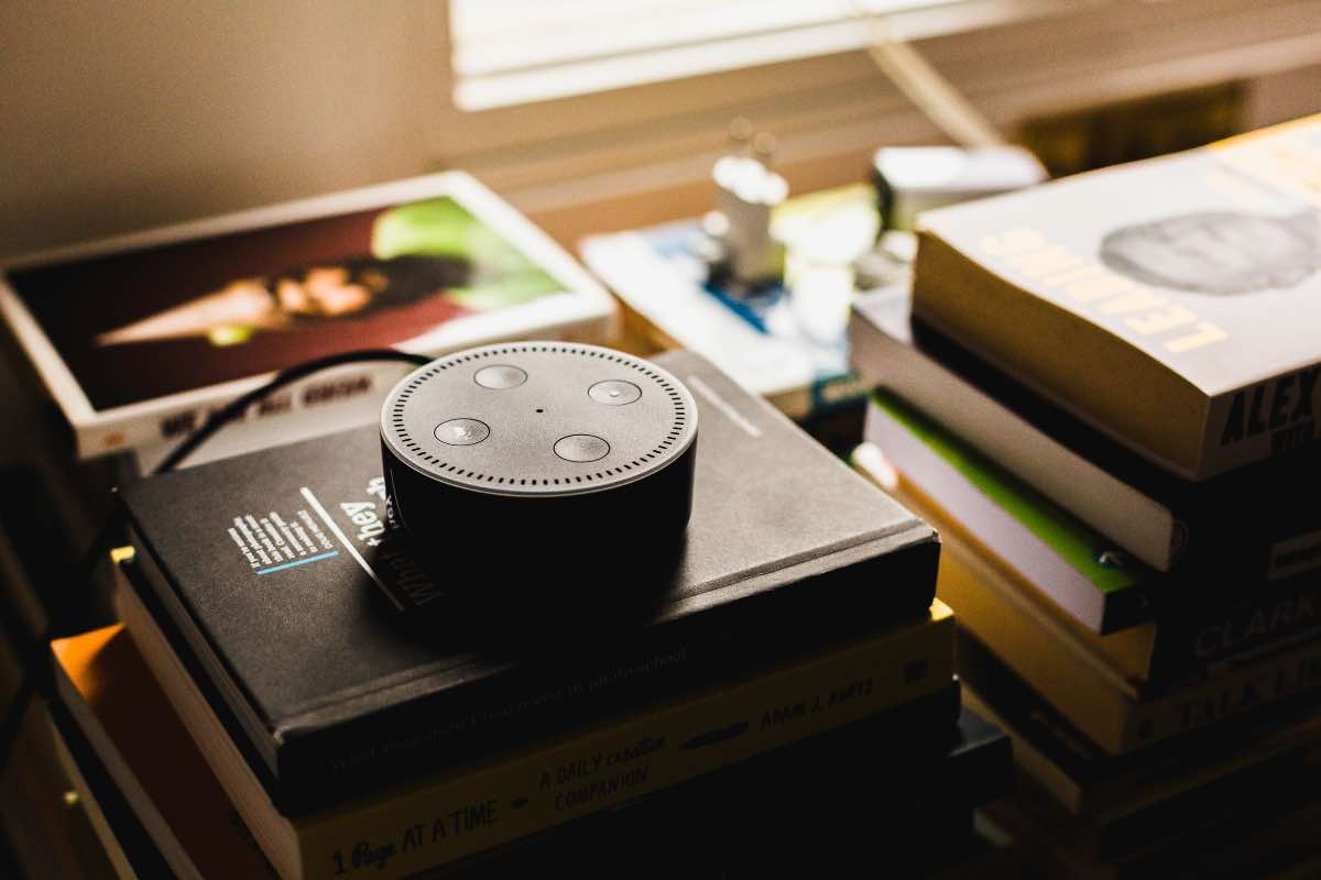 Alexa di Amazon ci ascolta quando parliamo? Ecco la verità