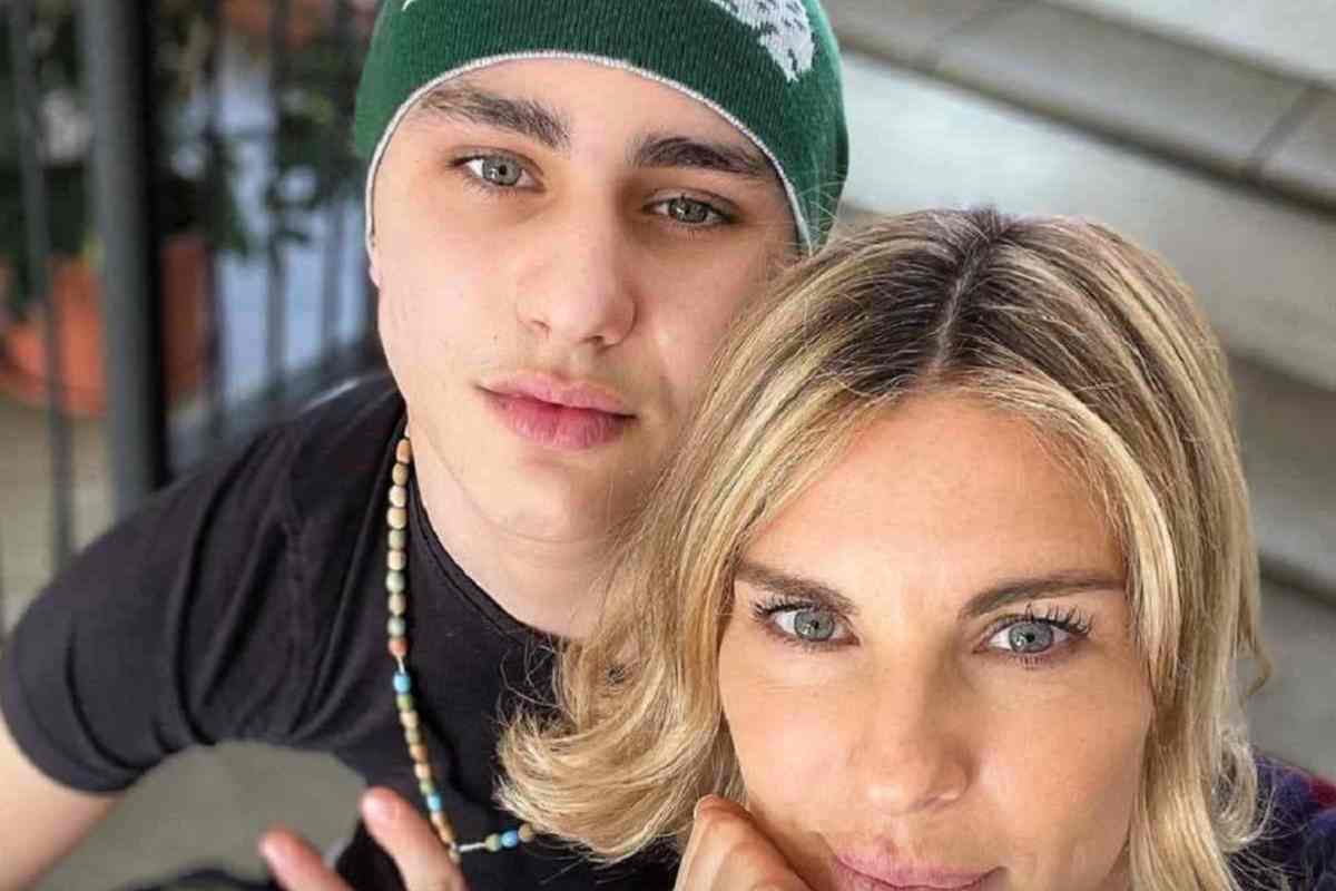 martina colombari la lite con il figlio