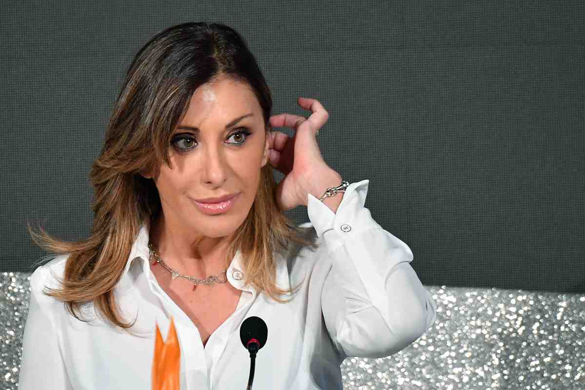 sabrina salerno sensuale