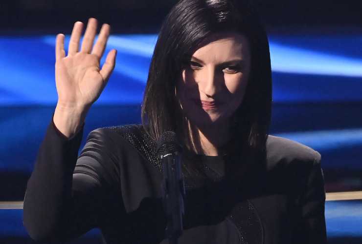 Laura Pausini messaggio social