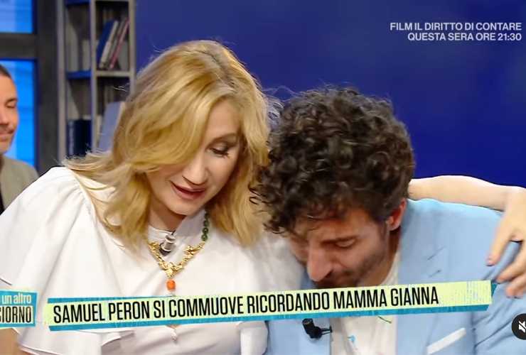 Samuel Peron commosso Serena Bortone