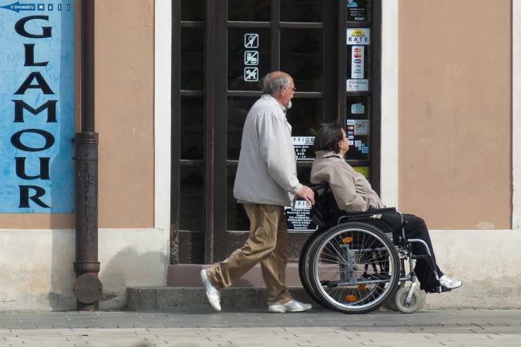 Ecco quando l’INPS predisporrà il pagamento dell’indennità di accompagnamento a giugno 2023