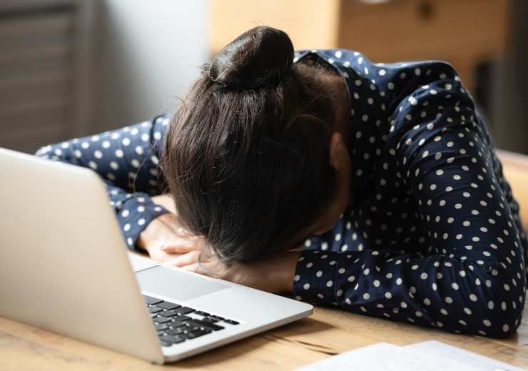 carenza sonno danni alla salute