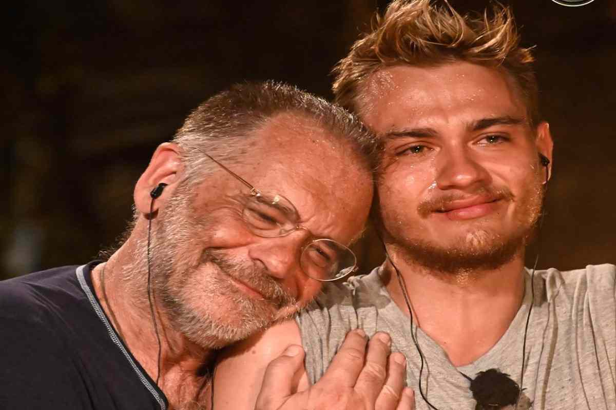 Cecchi Paone diventa cattivo all'Isola dei Famosi