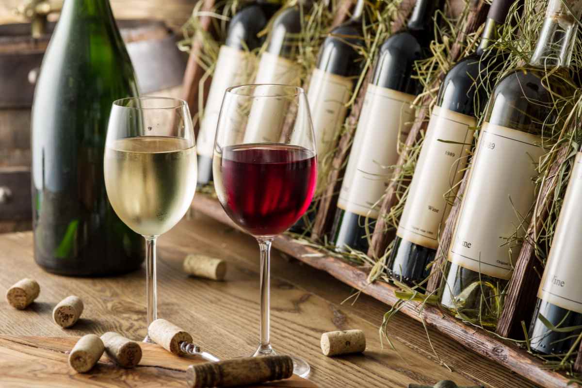 Il trucco per conservare al meglio il vino nella stagione estiva