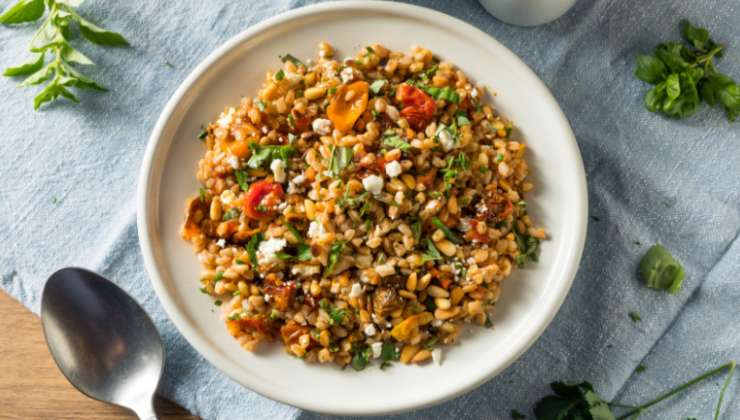 insalata di farro light e buonissima