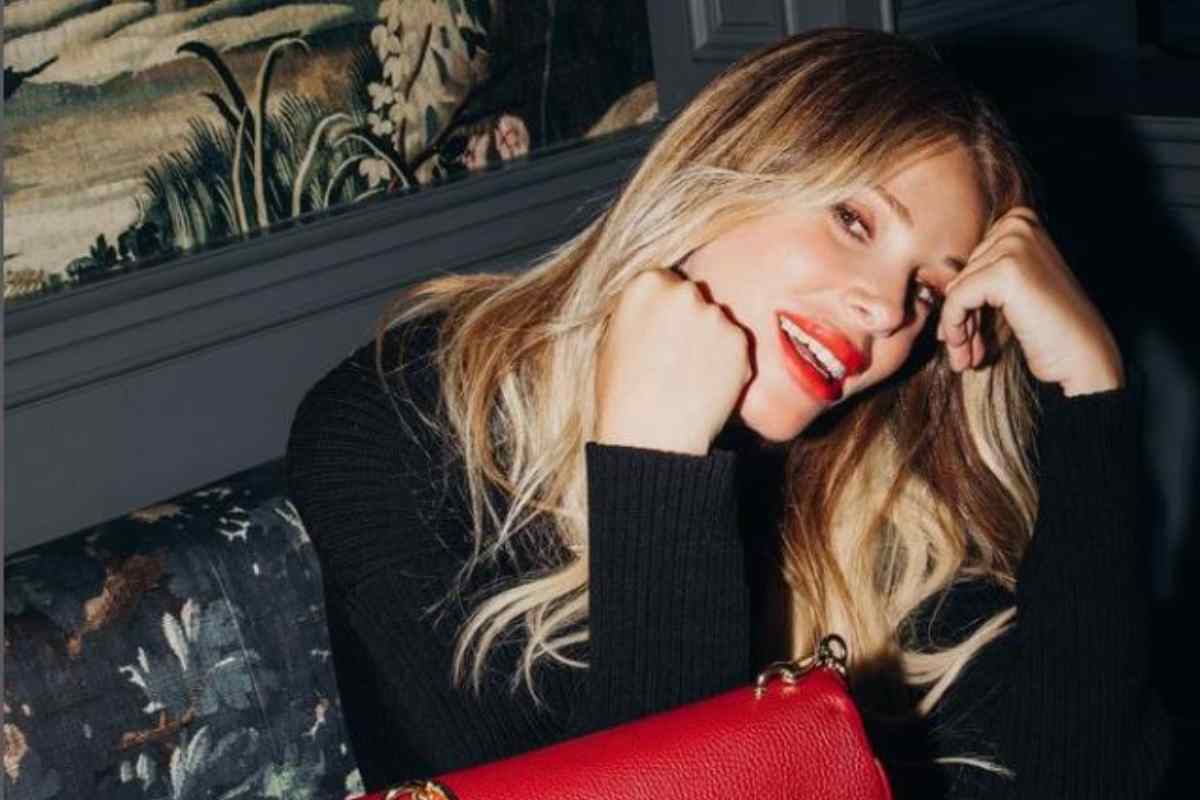 Alessia Marcuzzi, la sua borsa più glamour dell'estate