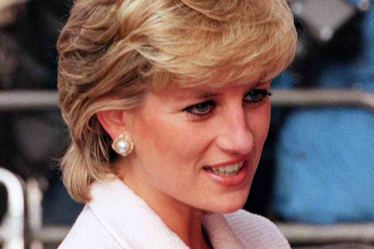 Lady Diana sorridente