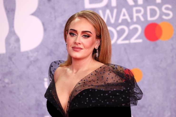 Adele svela il suo problema ai fan