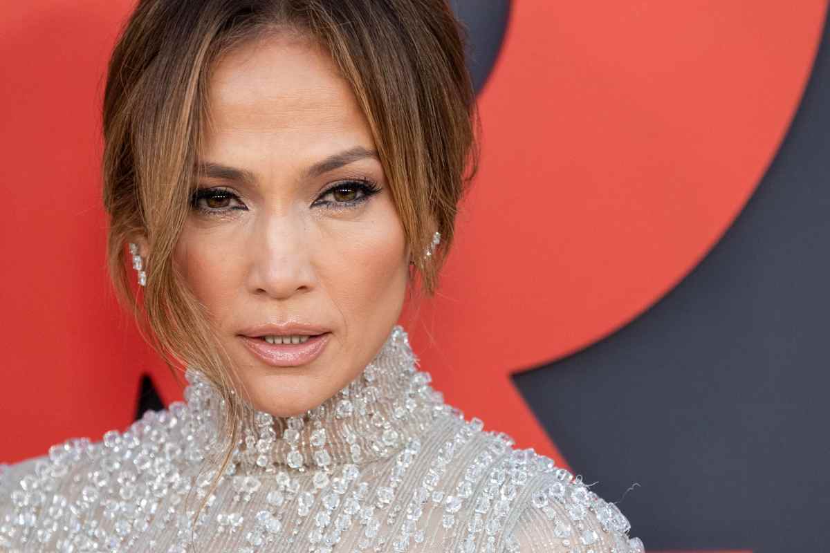 jennifer lopez bollino rosso