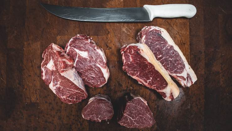 Secondo il biochimico, è meglio scegliere la carne sottovuoto